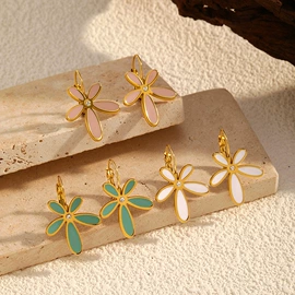 项链;耳环;戒指