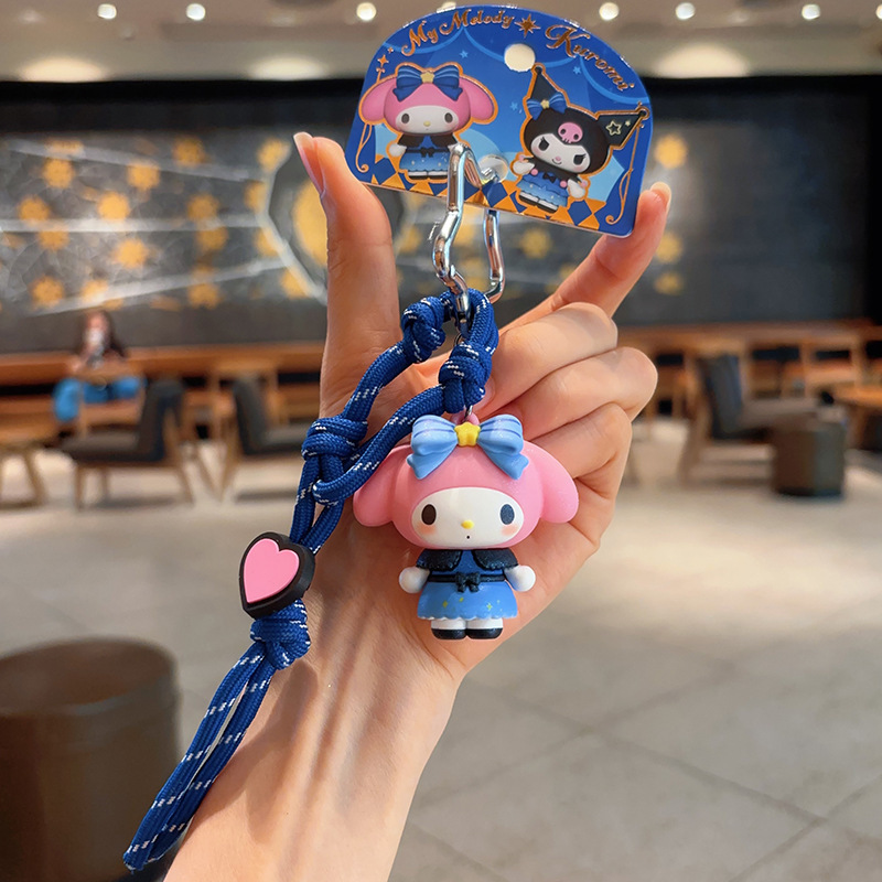 正版三丽鸥格纹草莓系列钥匙扣HelloKitty库洛米玩偶可爱包包挂饰|undefined