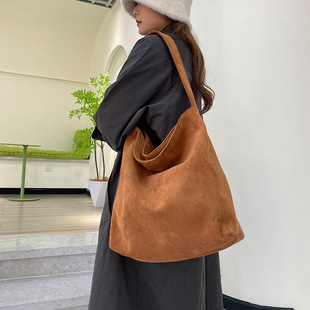 Autumn and Winter Bags Nubuck Velvet Tote Bag Women's Fashion Maillard Color Shoulder Bag Ankesela Red Armpit Bag Commuting