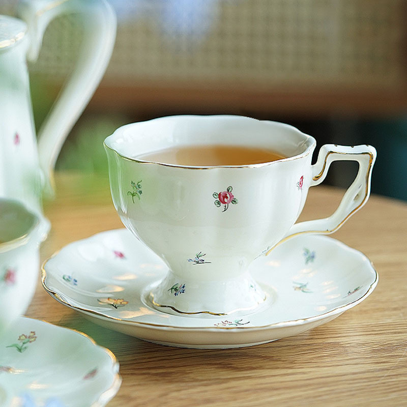 Juego de tazas de café retro de estilo europeo, tazas y platillos, cerámica, estilo británico, Phnom Penh, taza de té grande, restaurante francés, bar, taza, hogar