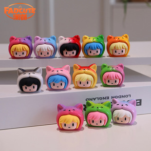 New Moe Grain Wenchuang Desktop Ornaments Car Office Jewelry Space-time Traveler Creative miniature resin small ornaments