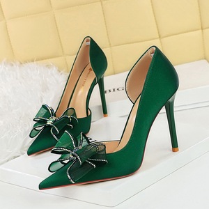 626-H38 European and American style high heels, women's shoes, thin heels, shallow mouth, pointed side hollowed out