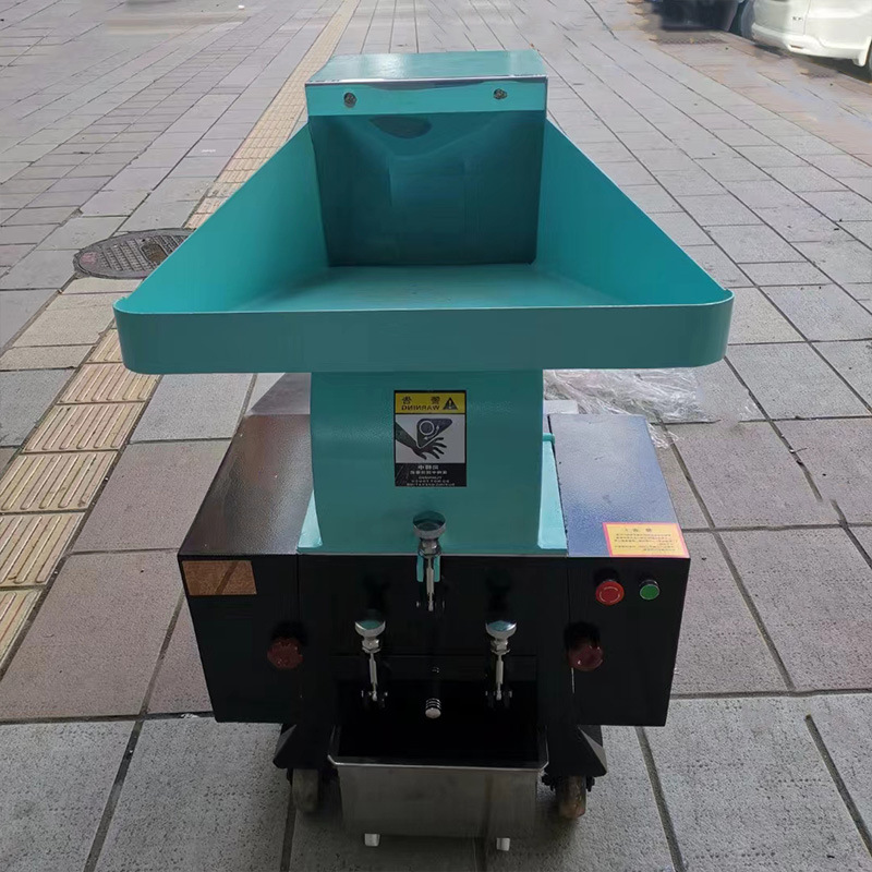 塑料薄膜破碎机 重型破碎机 泡沫塑料破碎机 废布广告粉碎机