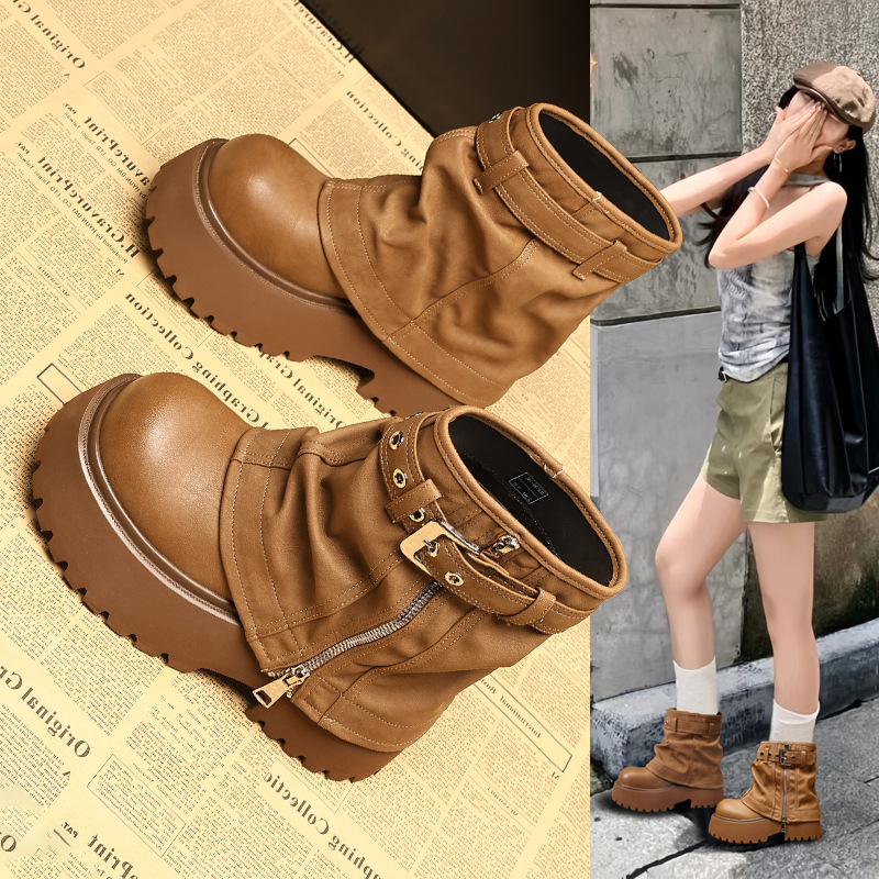 Giày boot nữ cổ thấp đế dày tăng chiều cao phong cách thường ngày — màu đen