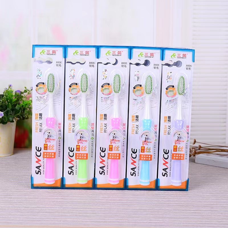 46 tipos de cepillo de dientes - 5 un solo paquete de cepillo de dientes de pelo suave limpio sin dañar las encías Yiwu productos al por mayor