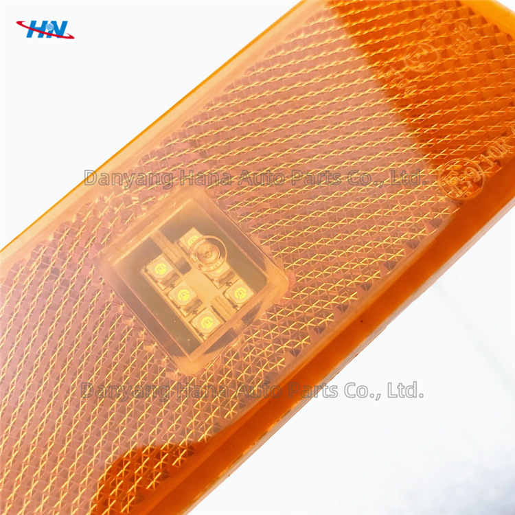 Luz lateral LED con enchufe y hebilla 3341 4141 Semáforo de bombeo de camión Mercedes-Benz importado 0005445411