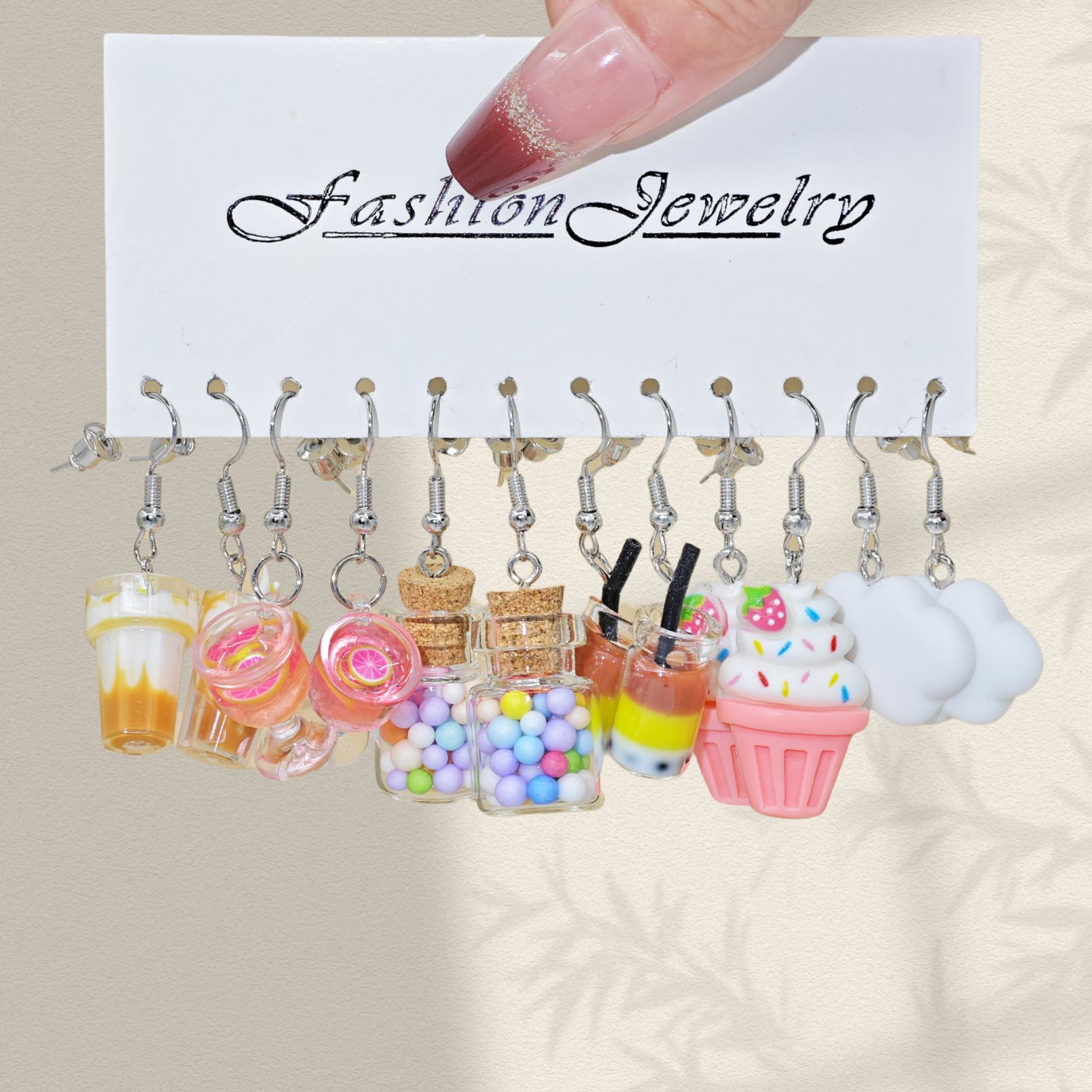 Europa y los EE.UU. dibujos animados transfronterizos animales osos lindos creativos simulación de alimentos aretes de resina de té de leche por mayor