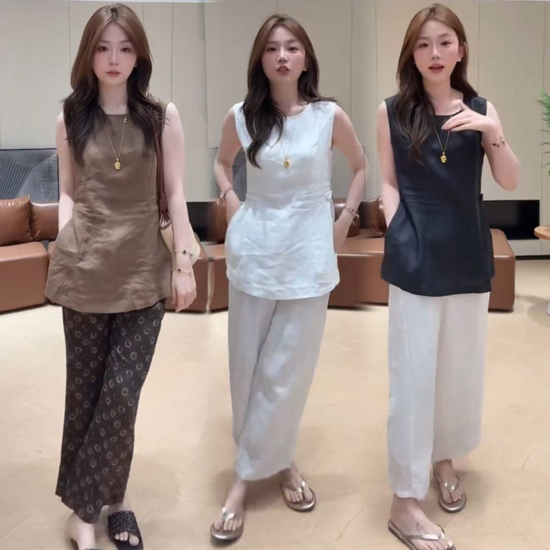 Korean Style Round Neck Waist-Cinching Slimming Sleeveless Blouse for Women, 2026 Summer New Versatile Slimming Shirt for Outerwear