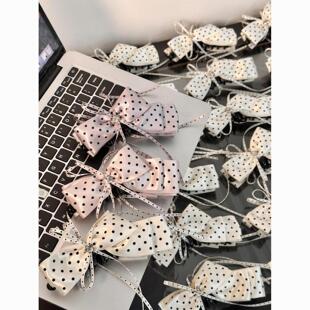 �����㽶�A�¹Ⲩ�cײɫ�l�A�����Y�l�A������Ů�İٴ���Rβ�Q�A