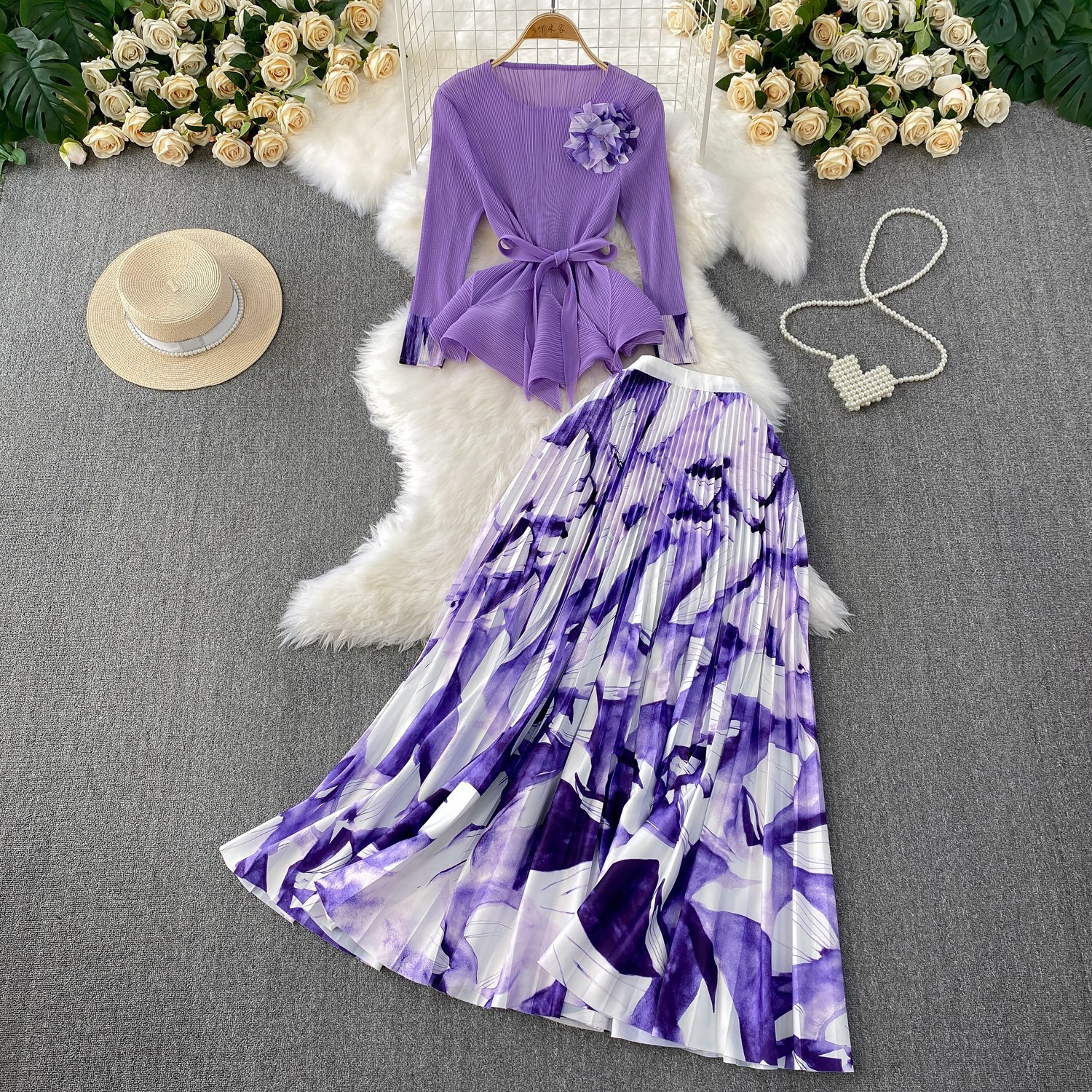 Floral Top And Printed Pleated Skirt Set Women's Stylish 3D Design High Waisted Slimming Irregular Waist Top Skirt Ensemble_ecoleips.com