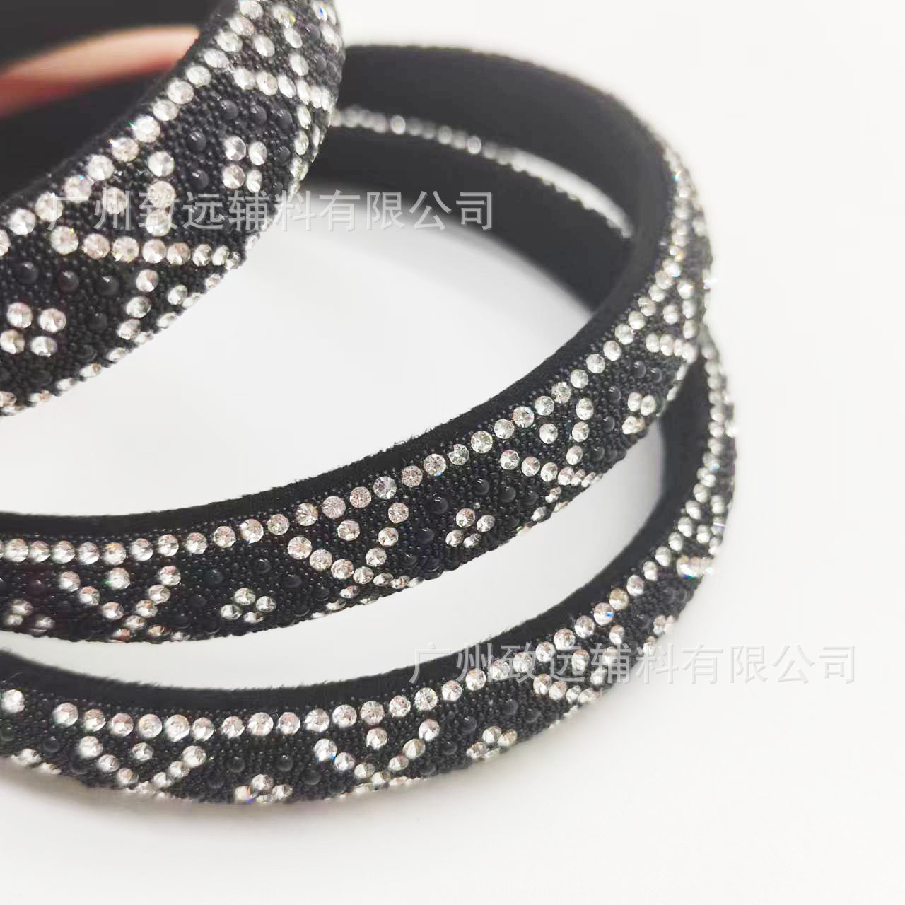 Nuevas tiras de diamantes de imitación semicirculares de estilo transfronterizo para materiales de calzado, zapatos de novia y sombreros, accesorios de cadena de encaje de diamantes de imitación termoadhesivos DIY, decoraciones de diamantes de imitación.