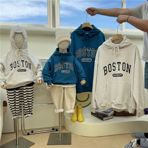 Autumn Korean Parent-Child Hooded Sweatshirt for Boys and Girls, Letter-Neck Overhead Top, Family Set for a Triad