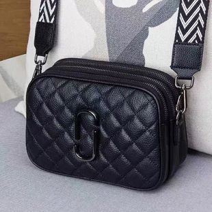 �¿�Ů���ٴ����б���Ů��񽑾�ܛƤ�r�����e�μ�С������