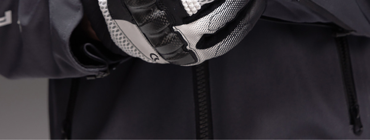 Cc Triceratops Carbon Fiber Motorcycle Riding Gloves Summer Mesh Breathable Touch Screen Anti-Fall Motorcycle Racing Gloves for Men and Women