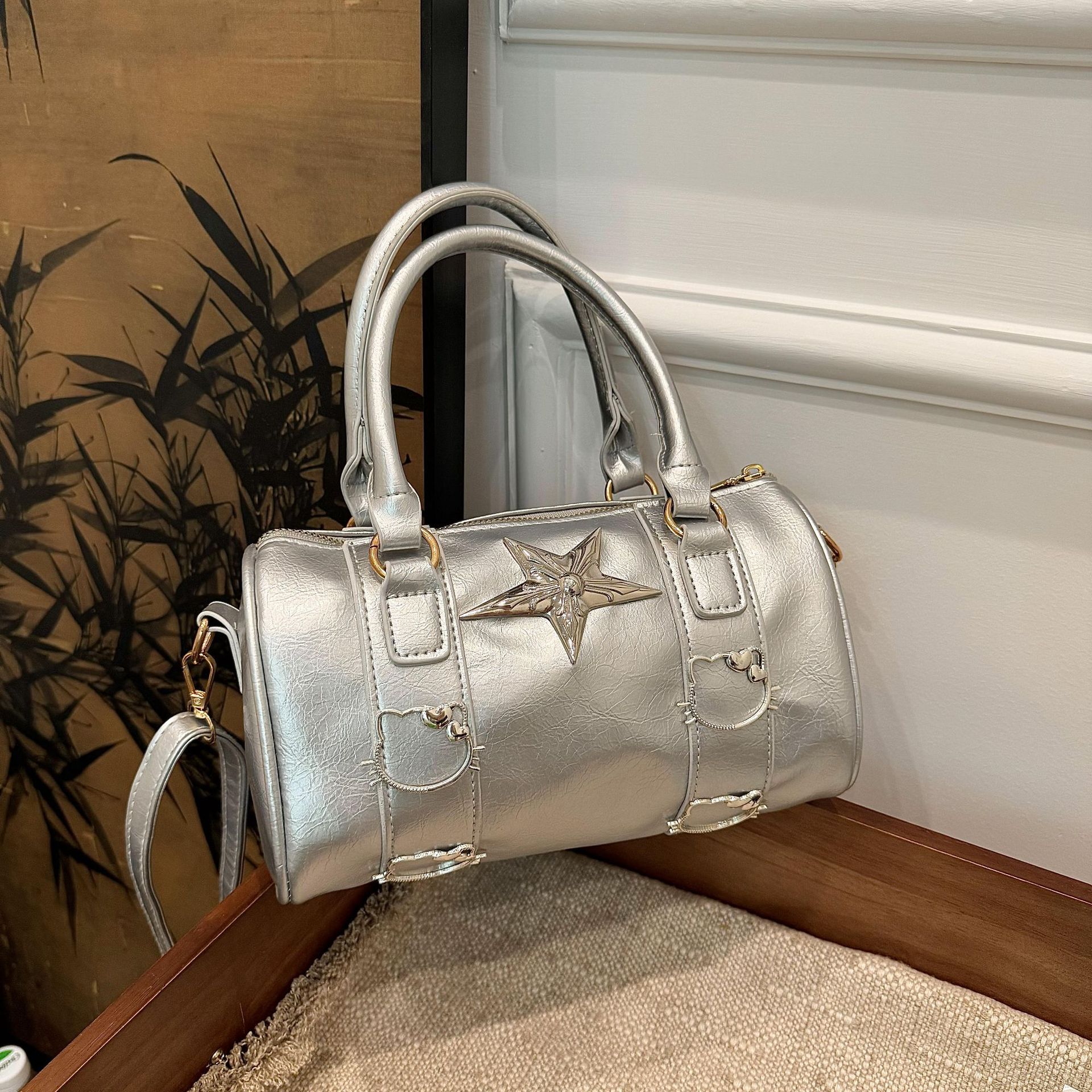 Piccolo design argento rotondo secchiello piccante ascella ragazza b, donne 2024 nuovo trendy e alla moda piccola nicchia spalla_voghion.com