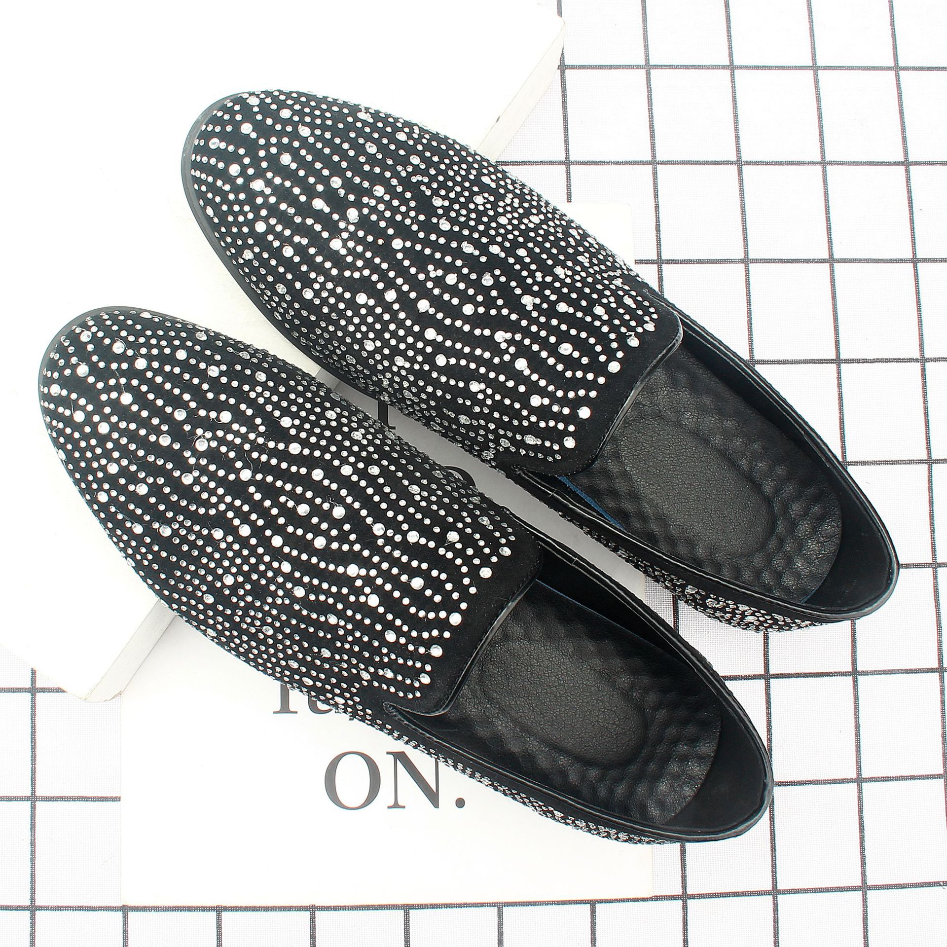 2022ʱ�м�ͷСƤЬ�к��泱������ʦ������Ƭ�������е�Ь��268