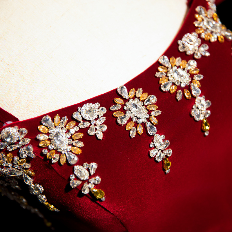 Vestido de noche de vino rojo para mujeres 2025 otoño nuevo anfitrión de voz de atmósfera brindis vestido de novia francés