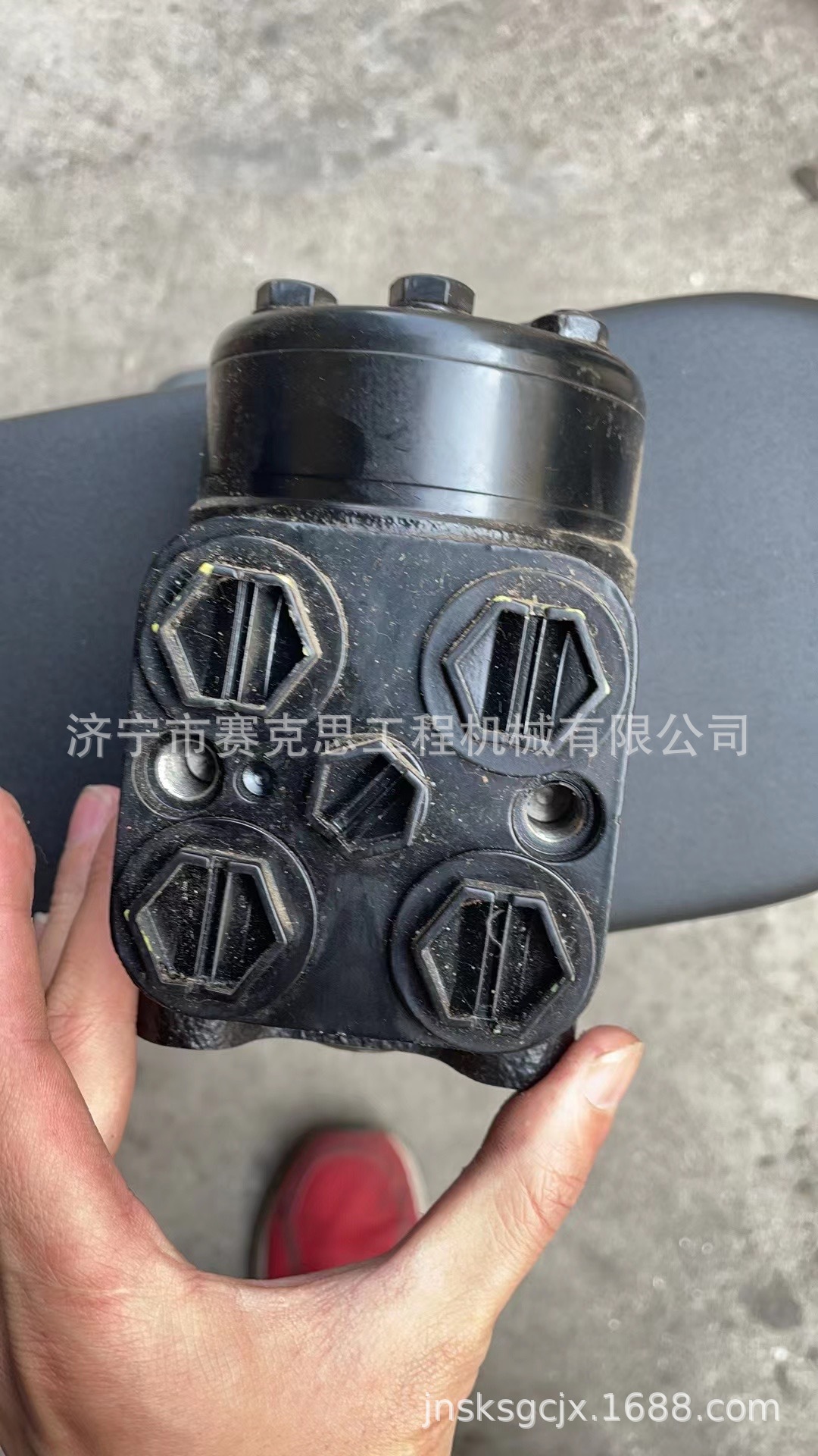 适配卡特120平地机转向泵总成  453-1492  4531492