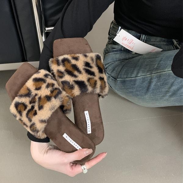 Leopardo francés con zapatos de lana de conejo de invierno nuevos zapatos planos de dedos abiertos calientes 35 - 43 tamaño grande trapezo transfronterizo