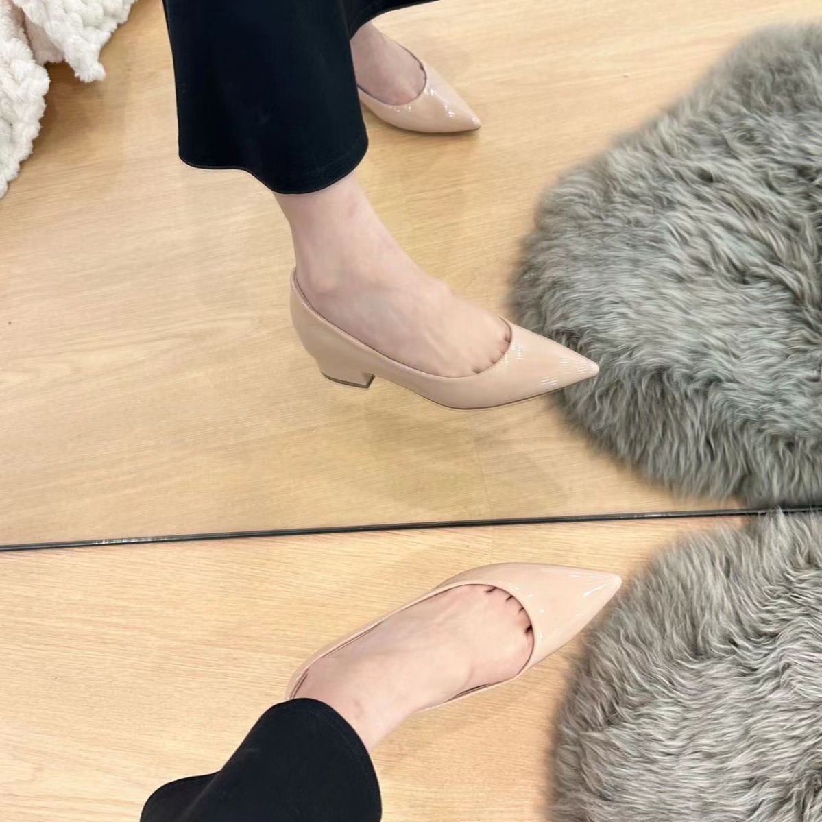裸の靴の女性の太ヒール + 内増6センチのセクシーな純粋な欲があります。