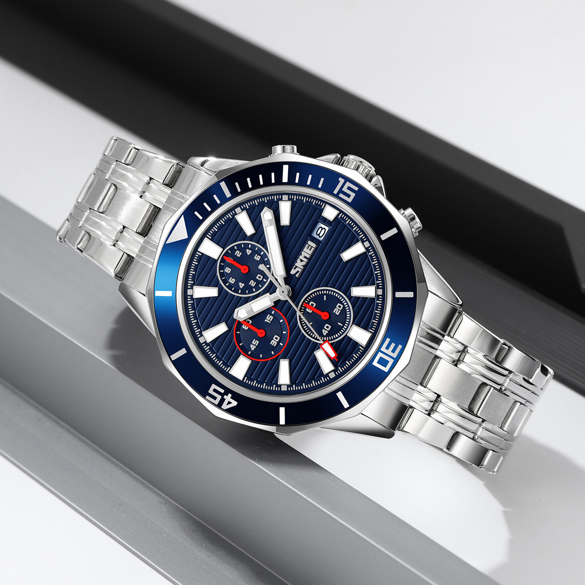 Momento de los hombres transfronterizos tres ojos seis agujas reloj multifuncional impermeable nocturna cronógrafo de cuarzo mayorista en stock