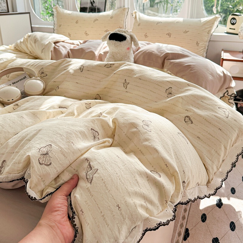 Dreamweaver French-Style Vintage Washed Cotton Four-Piece Bedding Set with Girly Lace Floral Print, Skin-Friendly Dormitory Bedding Set Dreamweaver French-Style Vintage Washed Cotton Four-Piece Bedding Set with Girly Lace Floral Print, Skin-Friendly Dormitory Bedding Set