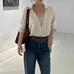 2025年大码女装拼接v领衬衫长袖早秋新款胖mm宽松显瘦内搭小衫上