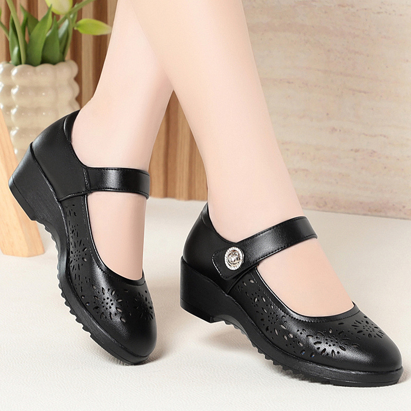 Sandal nữ da thật đế mềm kiểu đục lỗ thoáng khí — Đen【Kiểu đục lỗ】