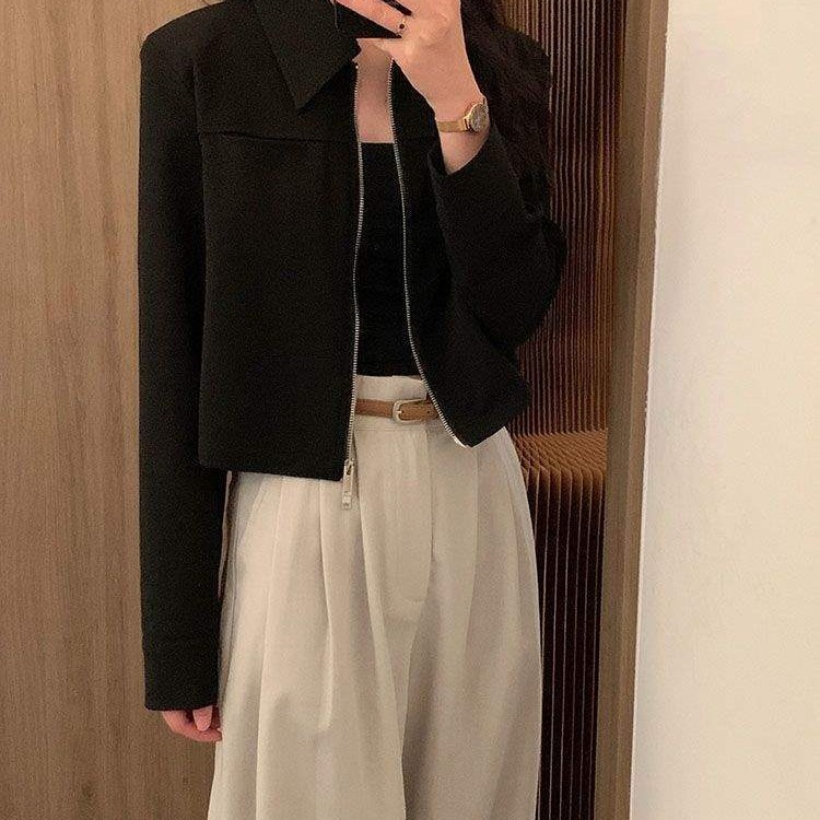 2026新款短外套女春秋显瘦简约气质百搭设计感正肩开衫短上衣其他