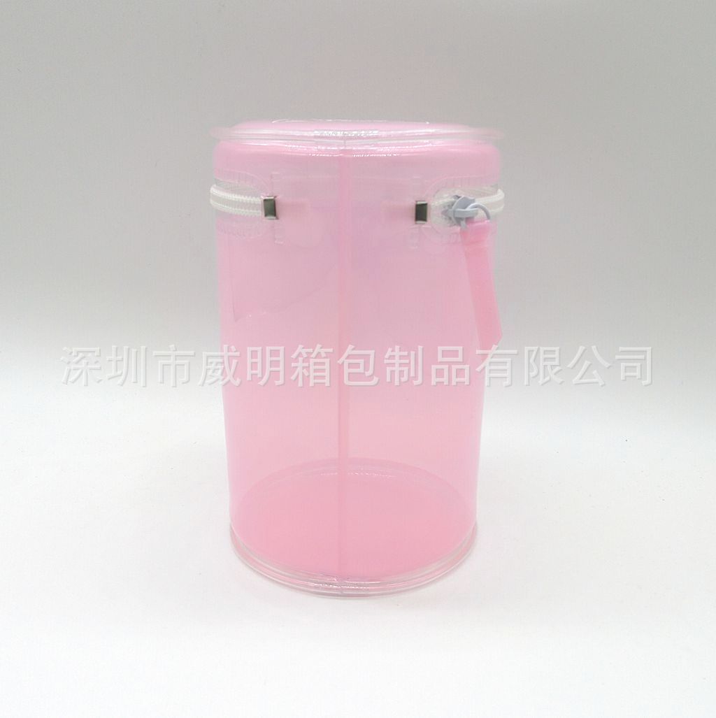 ���ƶ�ɫPVC���Ǵ���ɫPVCԲͲ����ѹ����PVC��װ��