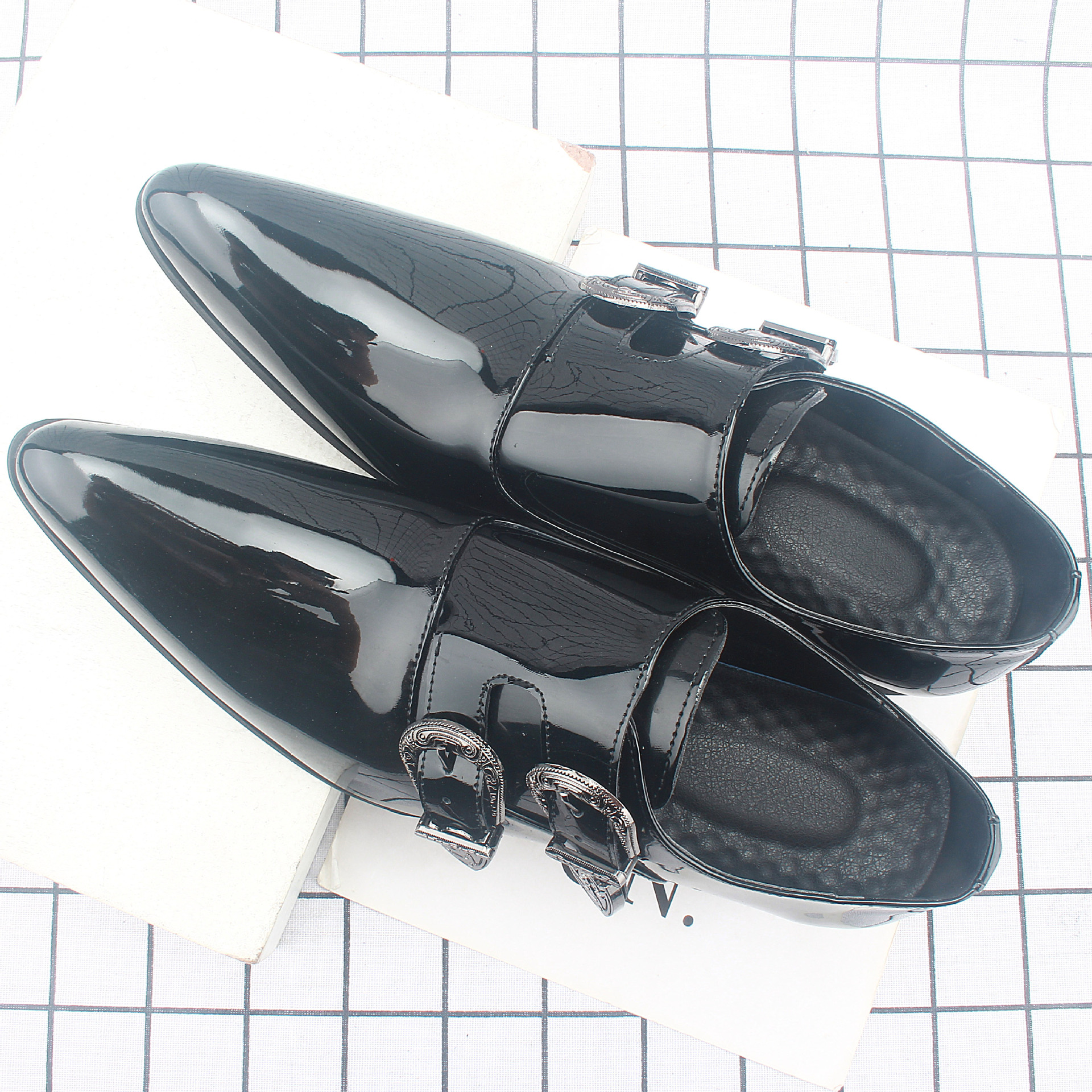 �羳�¿�߸���ͷƤЬ����ͨ������װ����Ьʱ����Ƥ������Ь2728