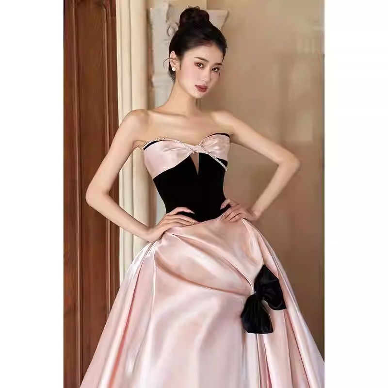 Vestido de noche de satén rosa con top de tubo para mujer, nuevo estilo 2026, vestido de princesa para ceremonia de mayor edad francesa, vestido de compromiso, vestido de brindis para la novia
