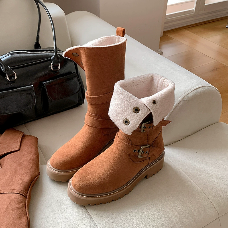 Ботинки Martens полусезонные с меховой подкладкой, платформенная подошва, средней высоты