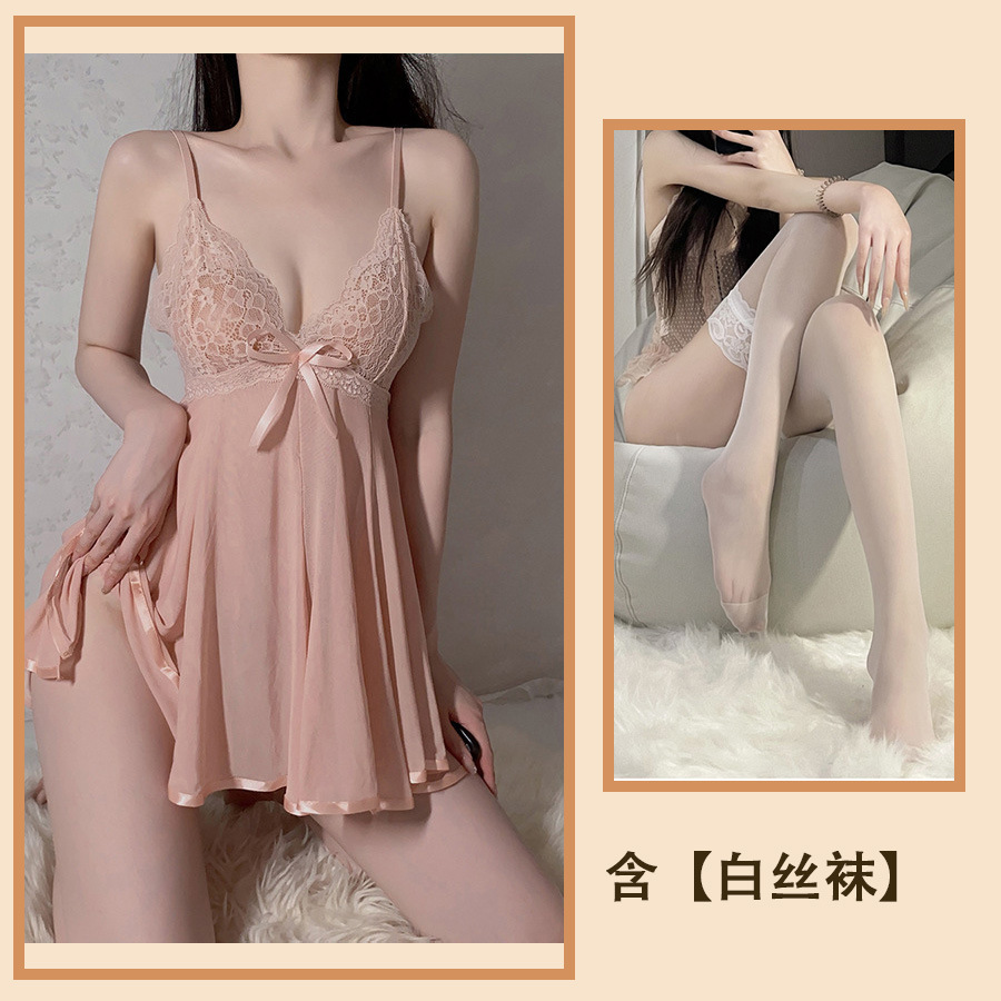 정장 + 흰색 스타킹