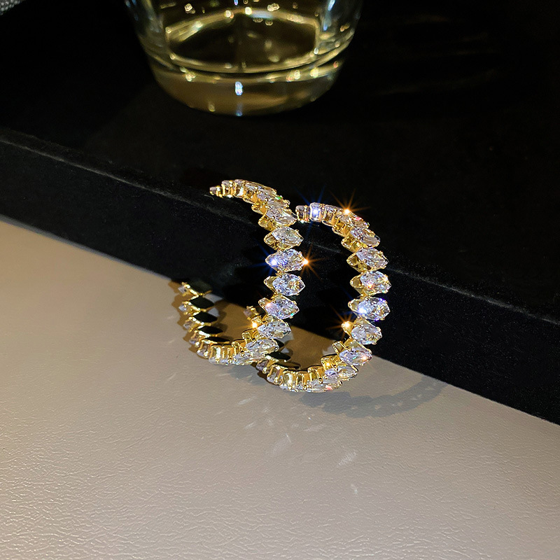 Orecchini semplici con ago in argento Corea del Sud, porta orientale, zircone, cerchio geometrico a forma di C, Internet, rosso, moda_voghion.com