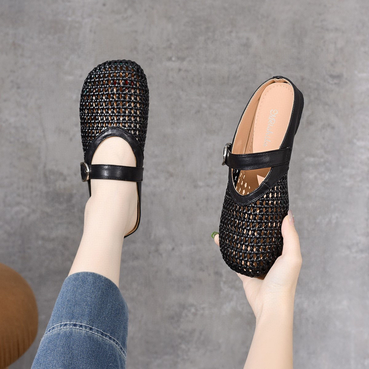 Dép sandal nữ da thật mũi tròn đan rỗng gót thấp chống trượt — màu be chi tiết 5