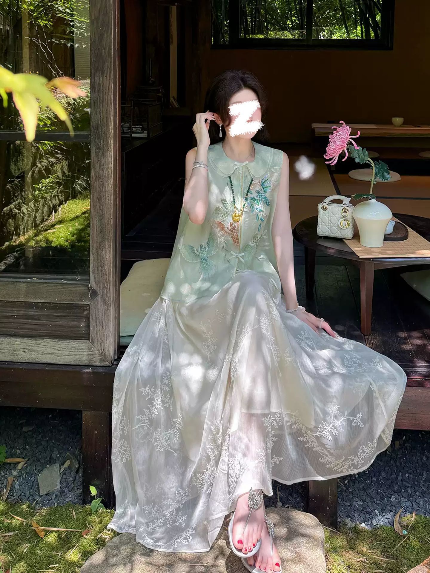 Bộ áo vest không tay + chân váy midi thêu ren họa tiết quốc phong mới — bộ đồ, nửa váy, Trang chủ