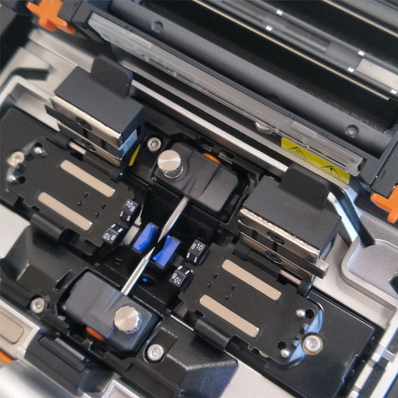 ��ס�ѹ����۽ӻ���Type-82c+�����۽ӻ�81c���������˫����¯