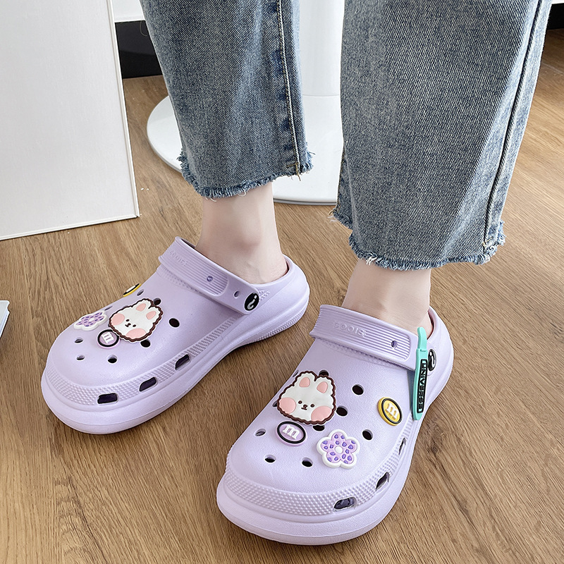 Zapatos con agujeros para mujer de verano nuevo estilo exterior de suela gruesa, arrastre de puntera, aumento cómodo, red antideslizante, enfermera roja, pisando mierda, zapatos de playa