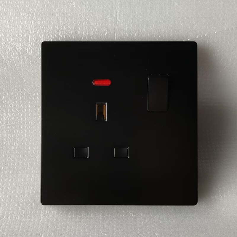 Foreign trade switch panel power socket household 86 type concealed panel British five-hole wall switch USB socket