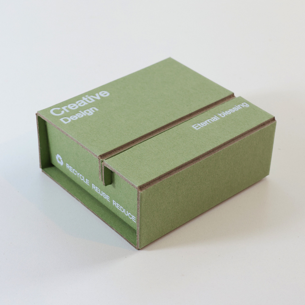 녹색; 10.5*9.8*4.5cm(외부 크기)