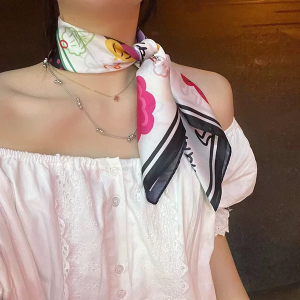 New Small Square Silk Scarf for Women, Suitable for Spring, Autumn, and Summer, Versatile Decorative Scarf, Thin and Stylish, Fashionable to Match with Shirts and as a Headband