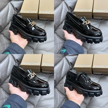 ��״ָ�Ӣ���L�r�аٴ��Ьһ�_������ŮЬ(���)