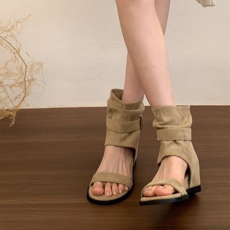 Botas altas y frescas para mujeres 2026 nuevas botas en línea retro bajas y cómodas para aumentar la altura y el verano