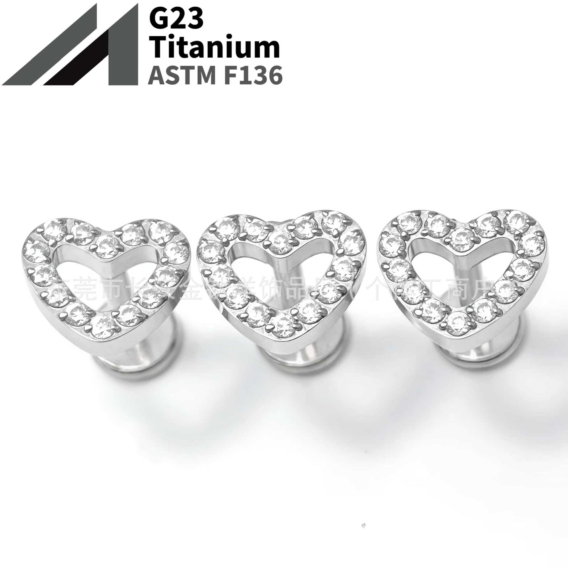 16G labret stud size and finish detail