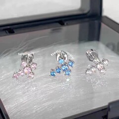 ブルージルコンクロスチタン鋼耳骨ネイルシンプルで多用途なイヤリングバロックニッチデザインイヤリング