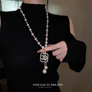Pearl sweater chain new women's autumn and winter tassel long necklace versatile high sense jewelry alloy pendant chain