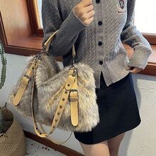 2025铆钉丝绒女秋冬季新款毛毛包韩版潮百搭仿兔毛时尚单肩斜挎包