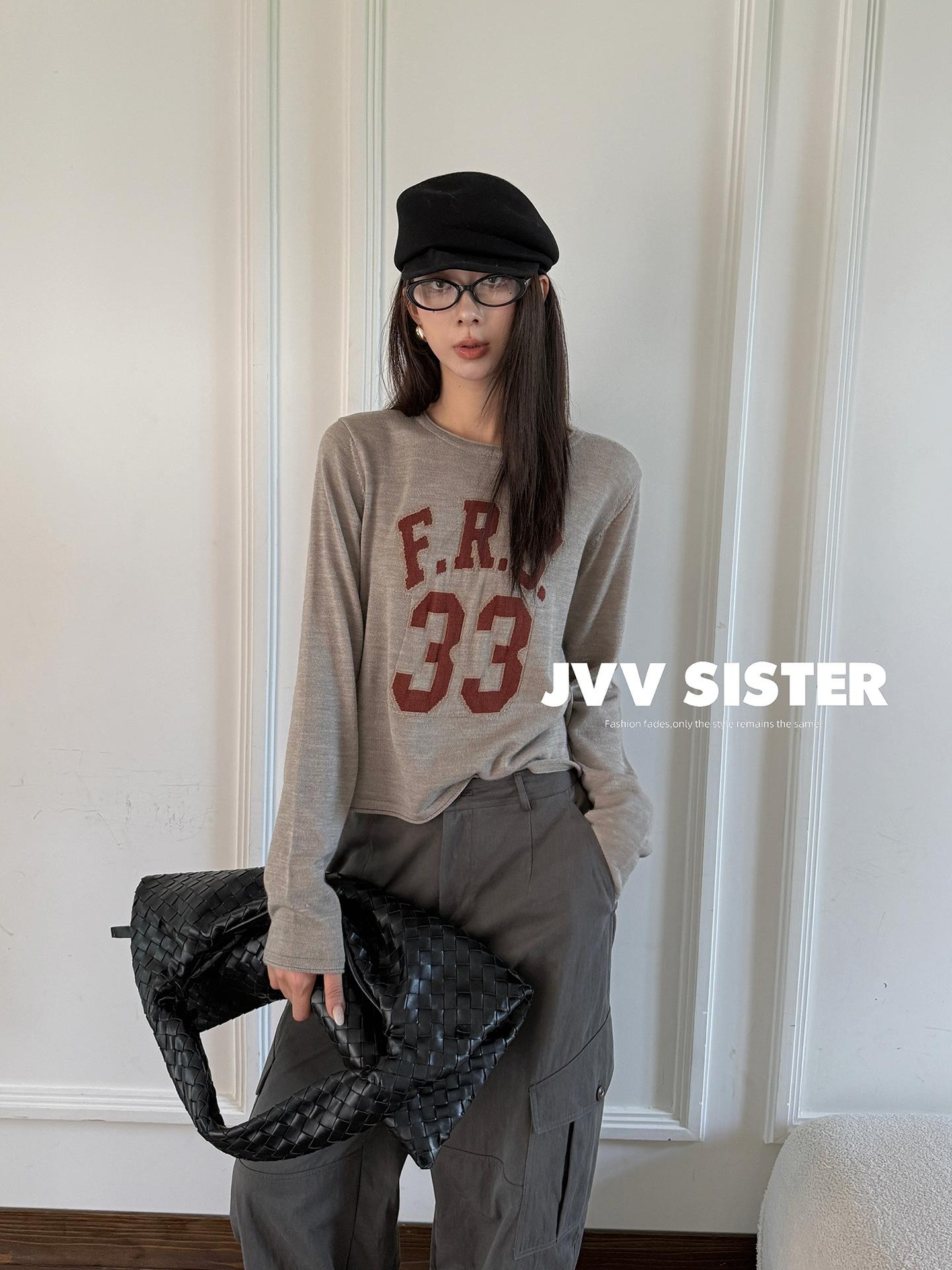 Autumn retro woolen sweater