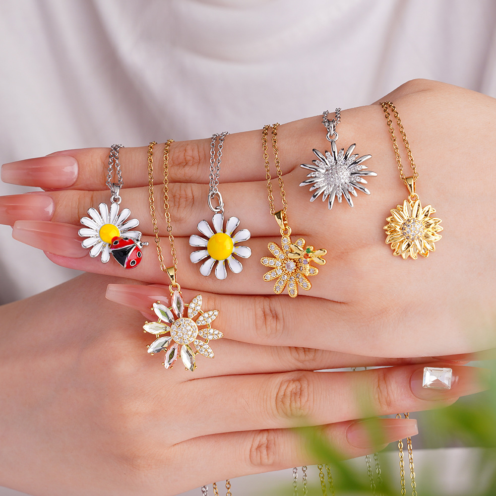 欧美时尚甜美雏菊不对称太阳花项链女珐琅彩釉小花朵不锈钢女颈链